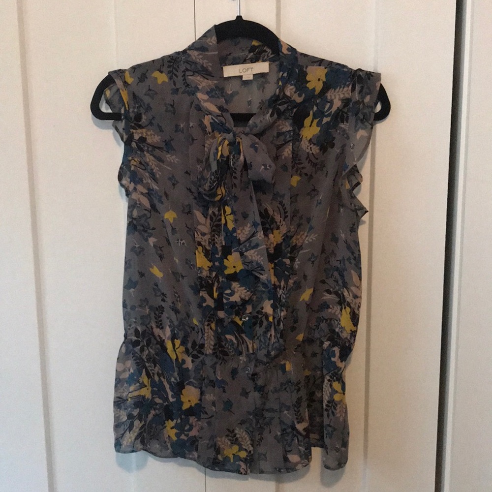 LOFT FLORAL SHORT SLEEVE BLOUSE SIZE S